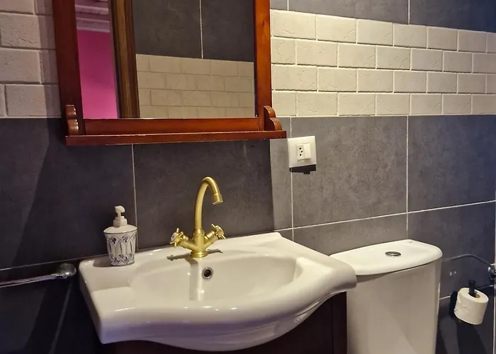 Martinez בית נופש *